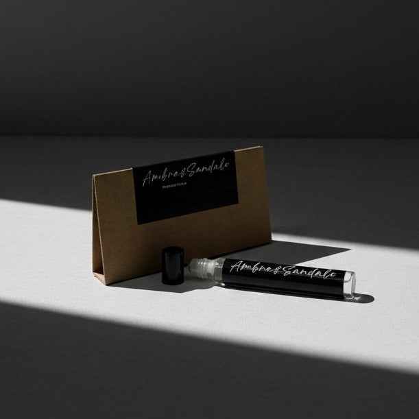 PROFUMO IN OLIO ROLL-ON AMBRA E SANDALO- 15ml