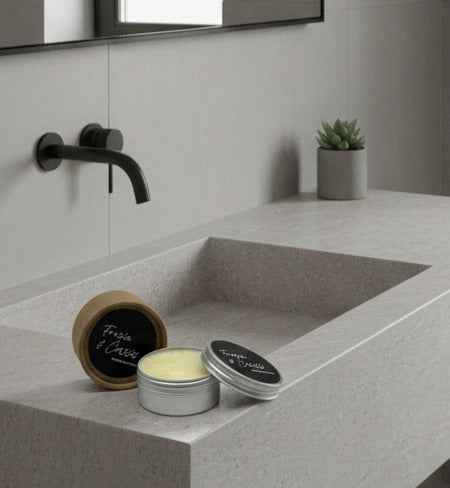 PROFUMO SOLIDO FRESIA E CASSIS - 50ml